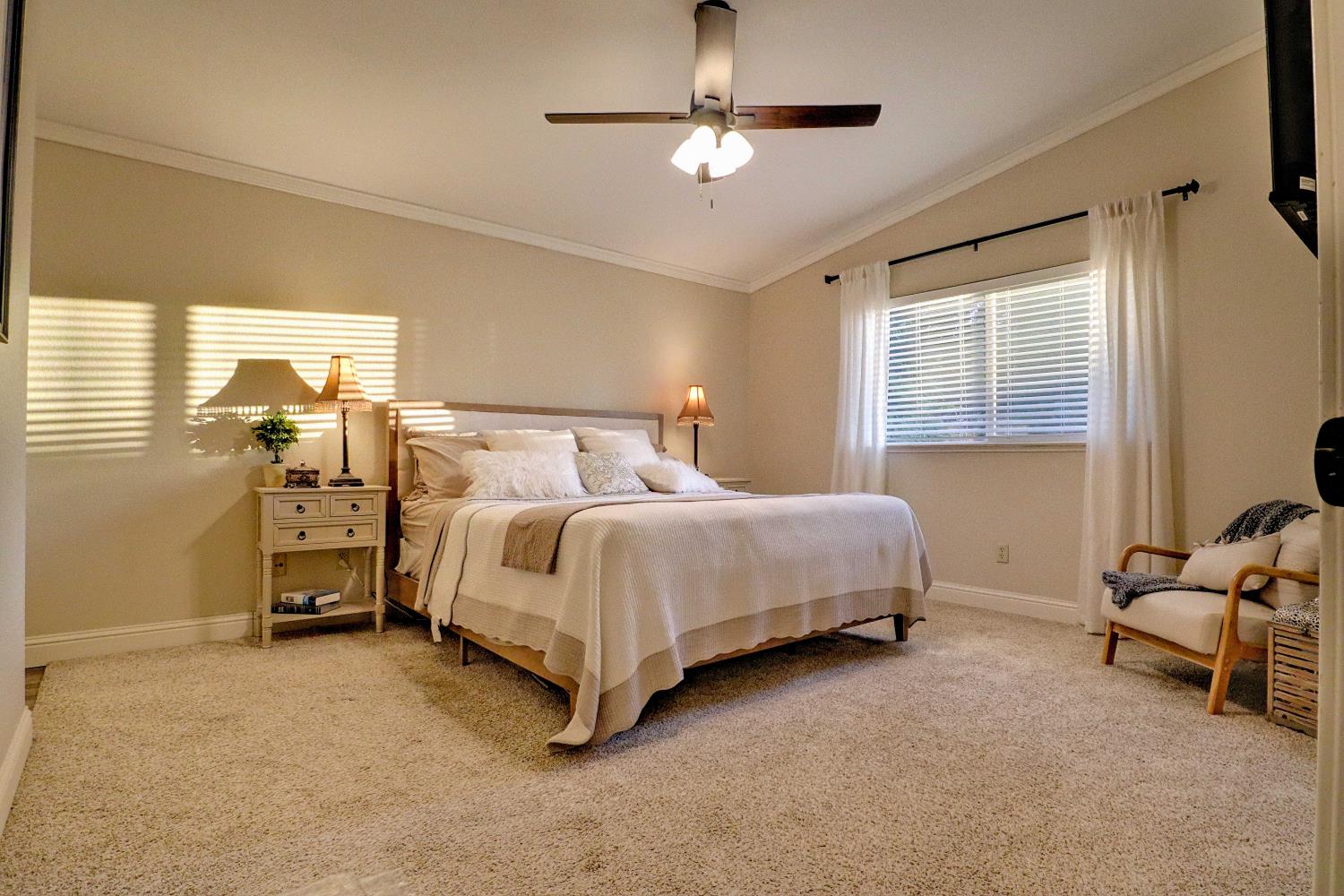 1021 12th Ave, Kingsburg, CA 93631