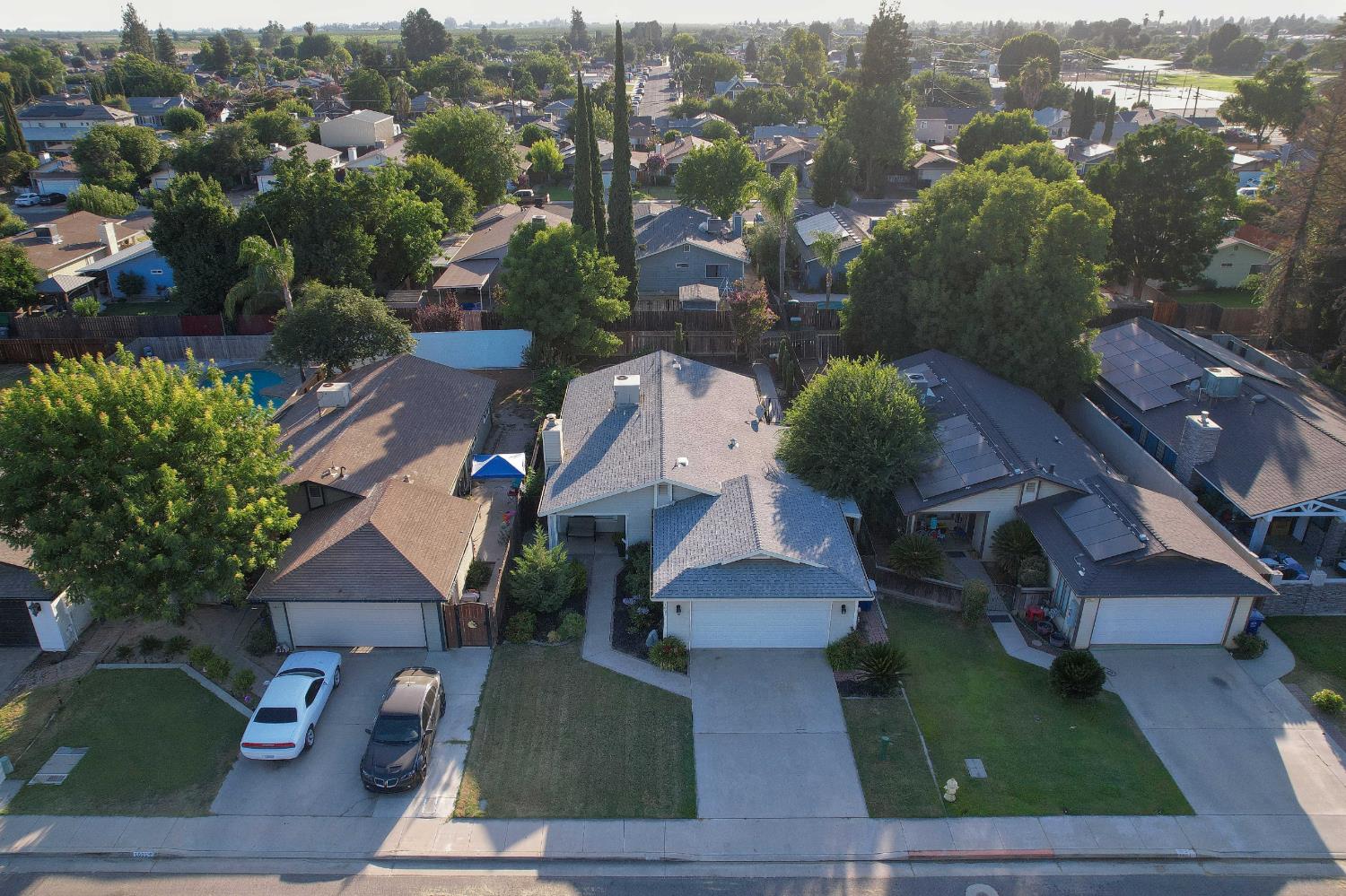 1021 12th Ave, Kingsburg, CA 93631