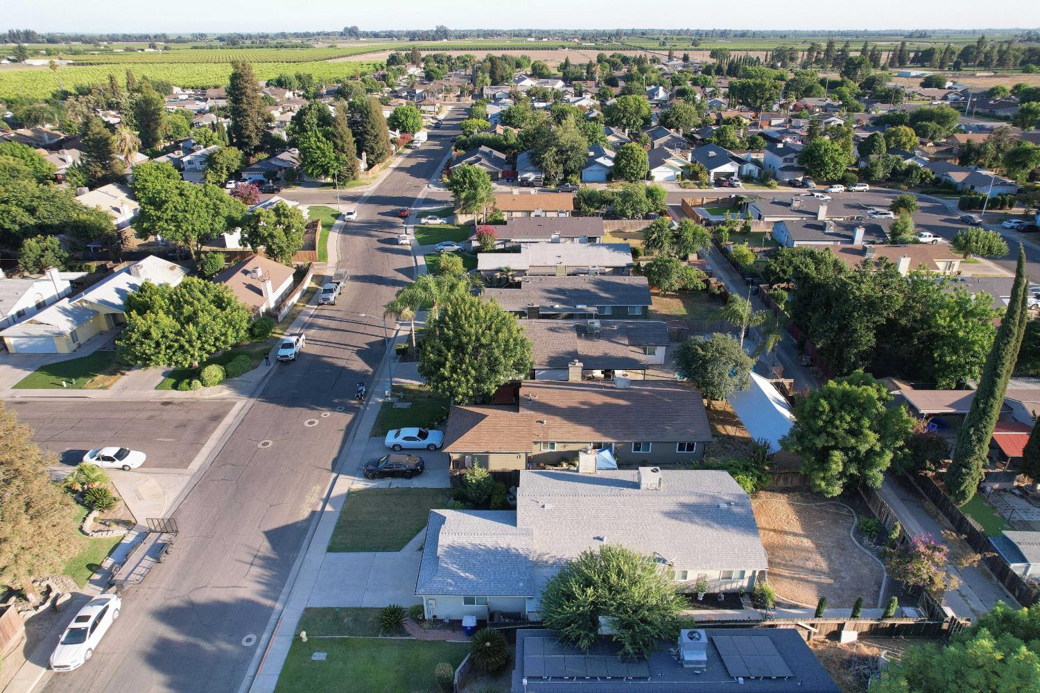 1021 12th Ave, Kingsburg, CA 93631