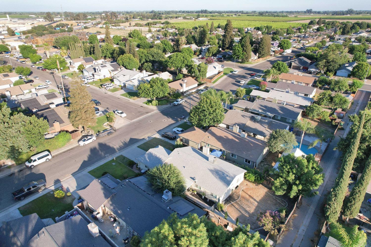 1021 12th Ave, Kingsburg, CA 93631