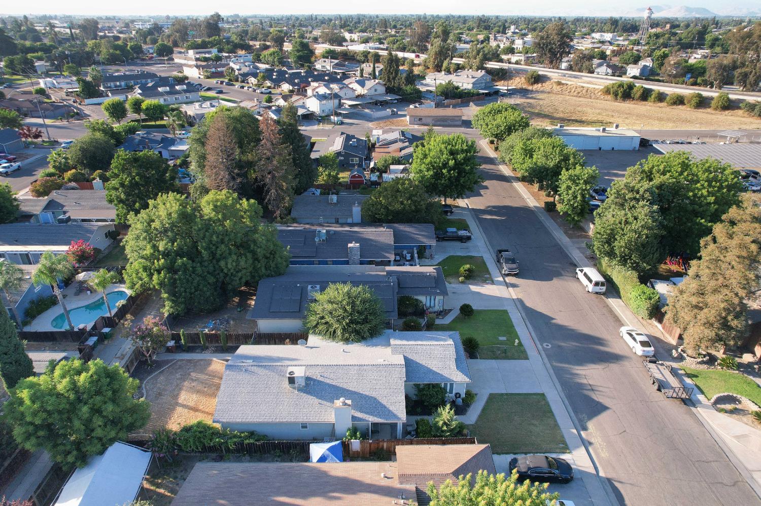 1021 12th Ave, Kingsburg, CA 93631