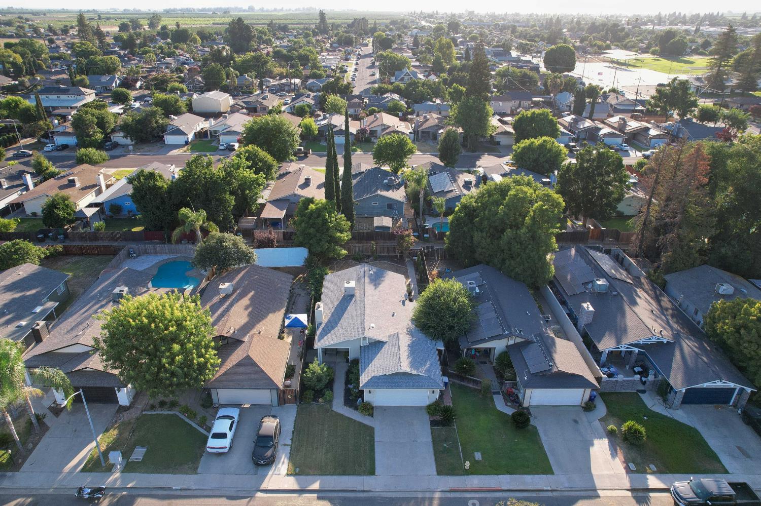 1021 12th Ave, Kingsburg, CA 93631