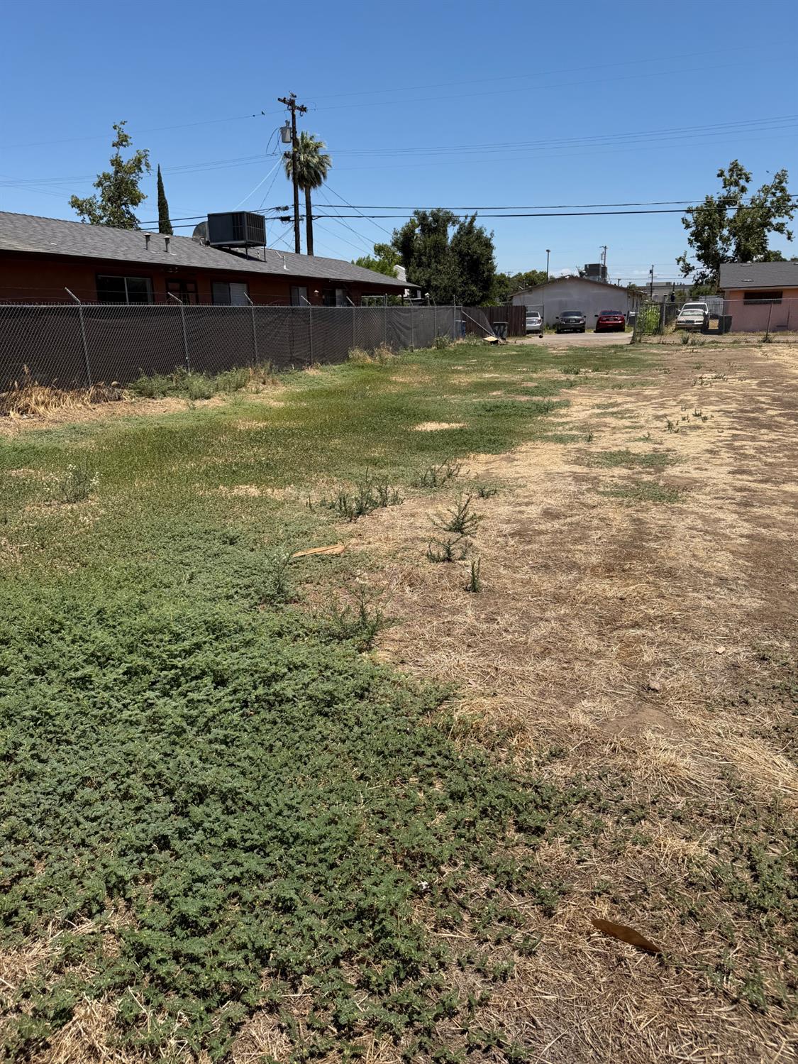 266 N Effie St, Fresno, CA 93701