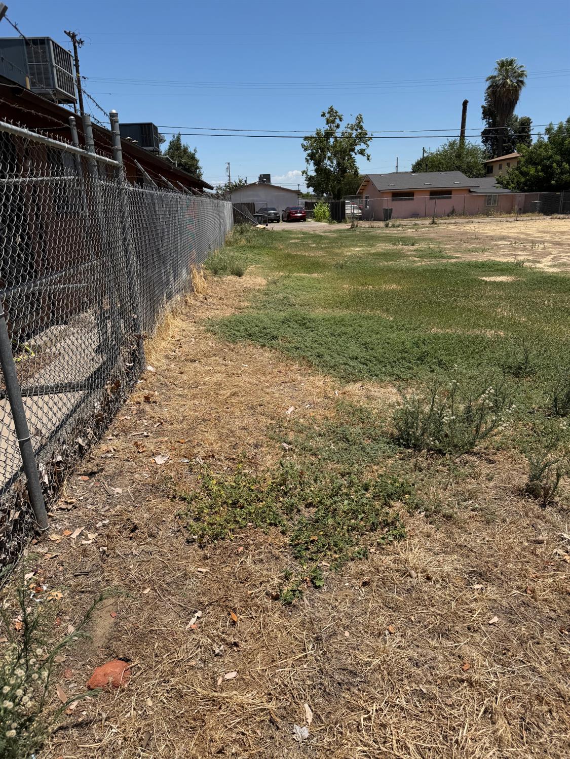266 N Effie St, Fresno, CA 93701