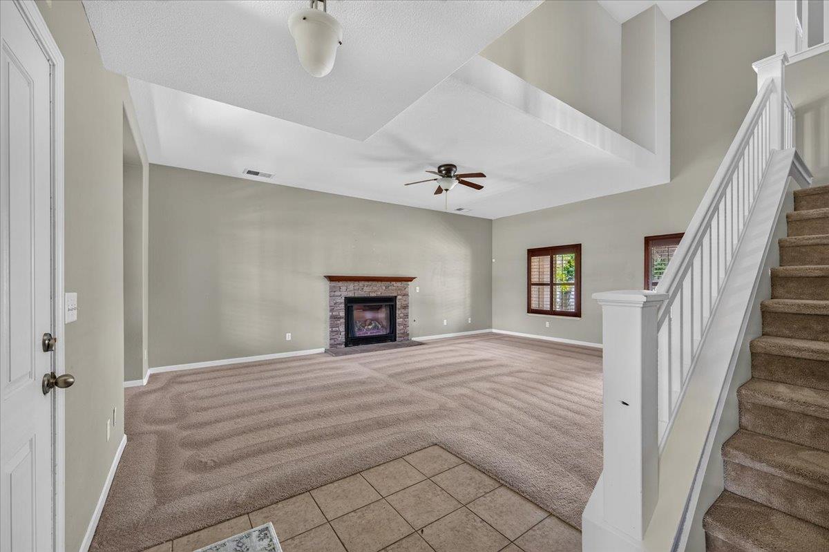 1114 E Oakmont Ave, Fresno, CA 93730