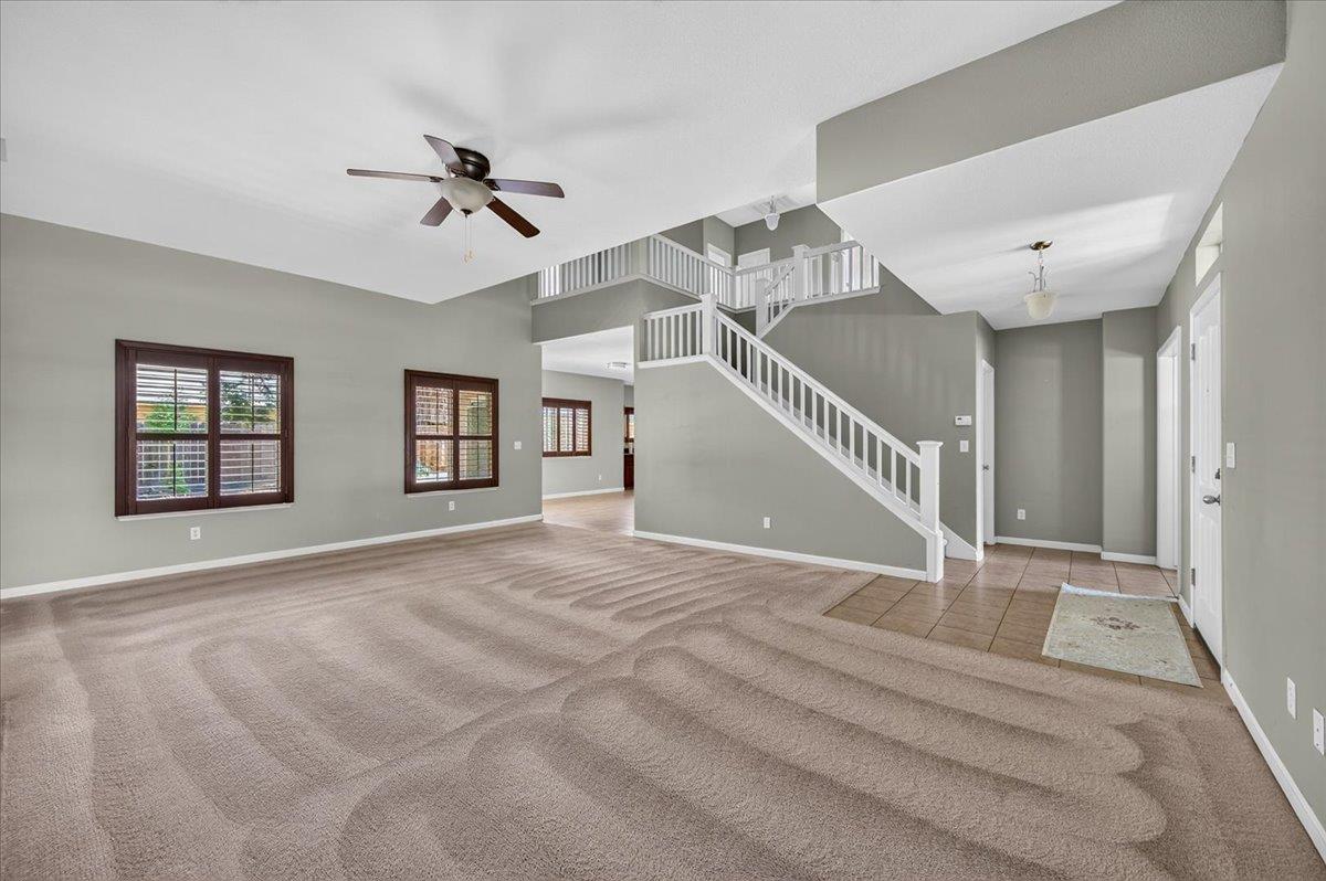 1114 E Oakmont Ave, Fresno, CA 93730