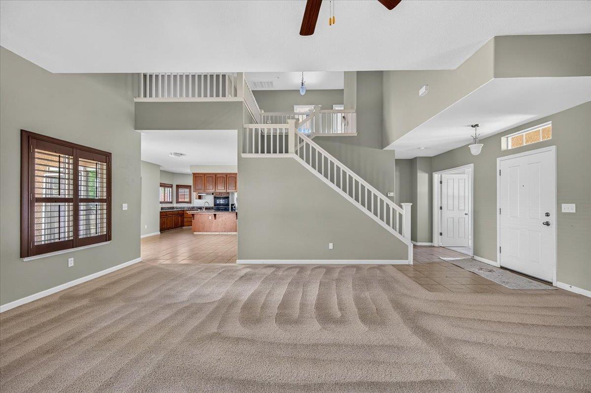 1114 E Oakmont Ave, Fresno, CA 93730