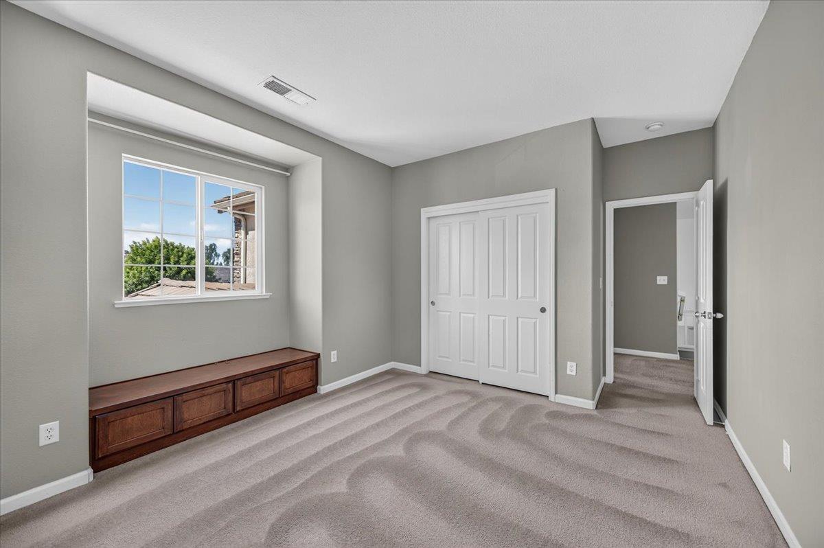 1114 E Oakmont Ave, Fresno, CA 93730