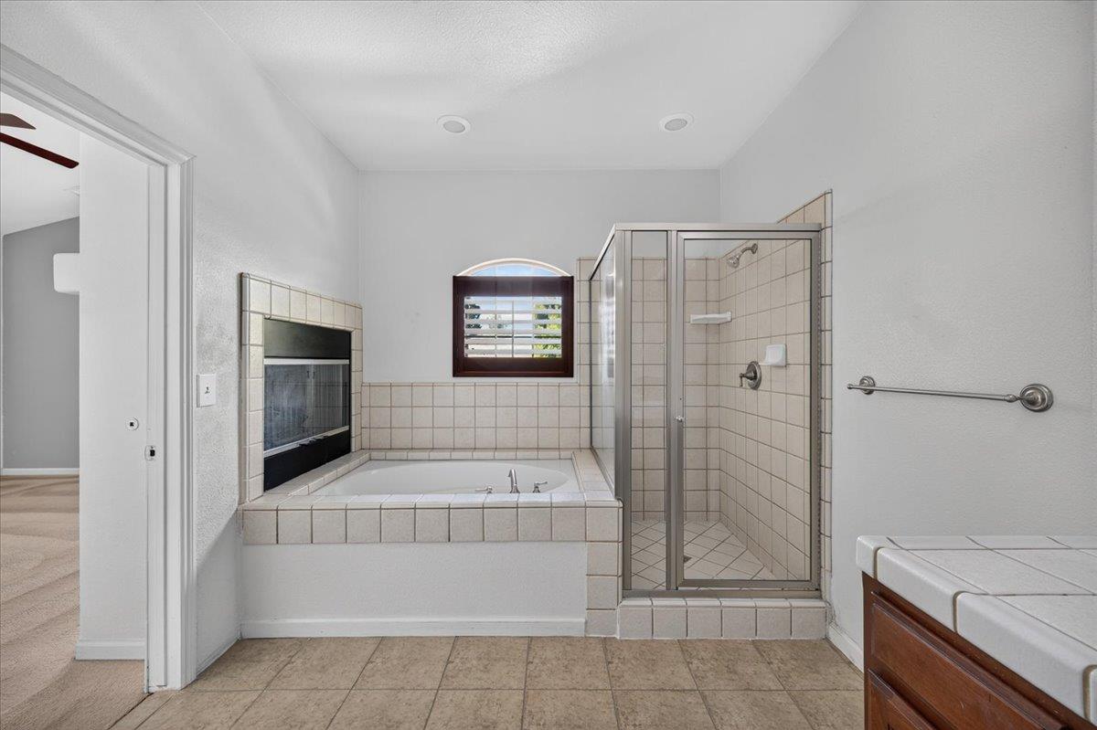 1114 E Oakmont Ave, Fresno, CA 93730