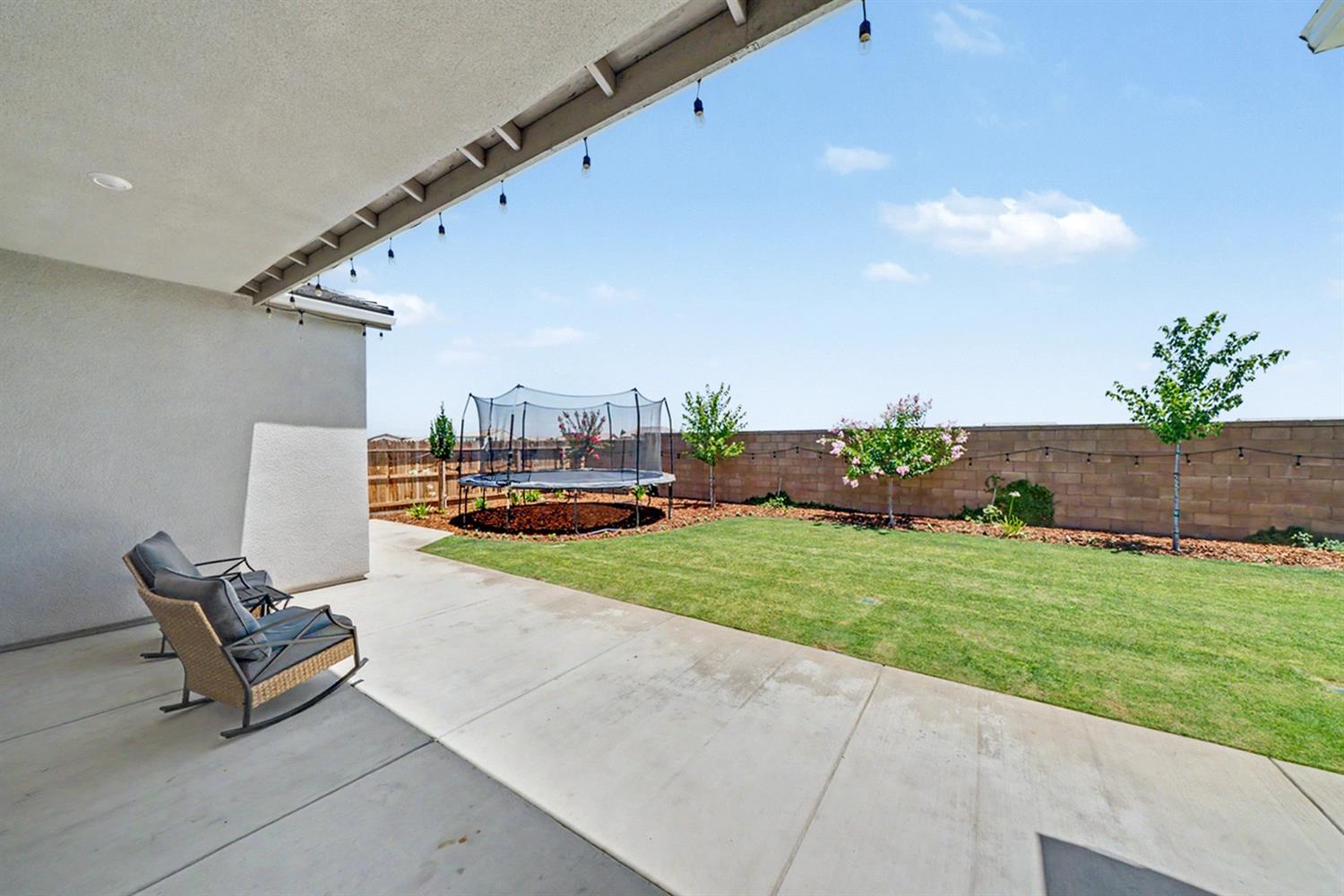 735 Traverse Dr S, Madera, CA 93636