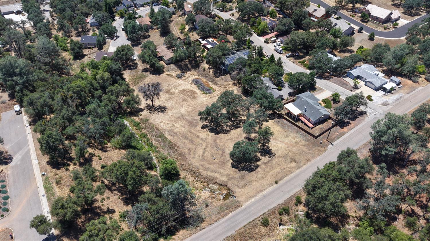1 Spriggs Ln, Mariposa, CA 95338