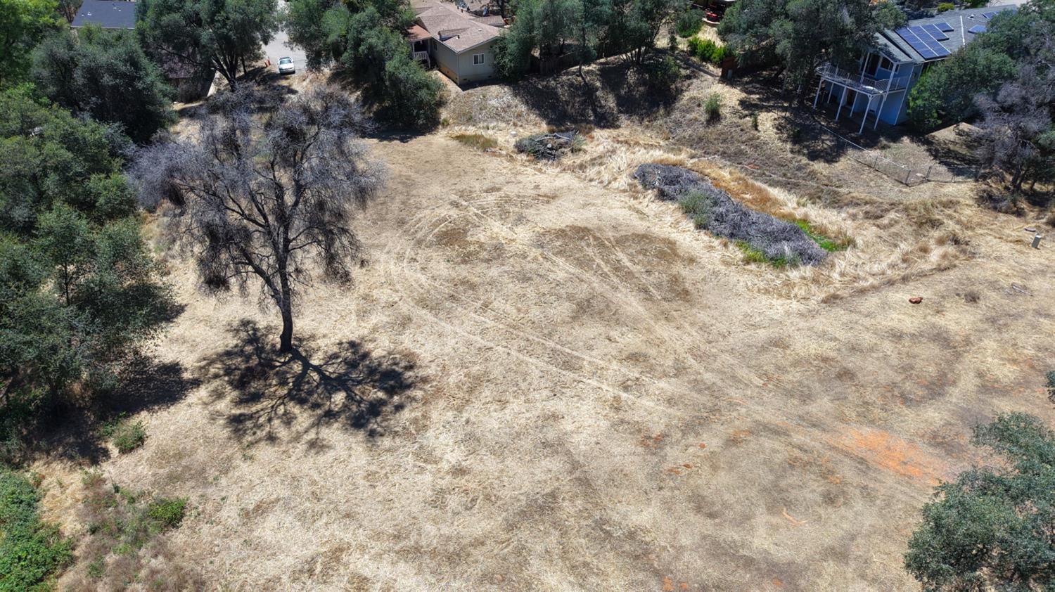 1 Spriggs Ln, Mariposa, CA 95338