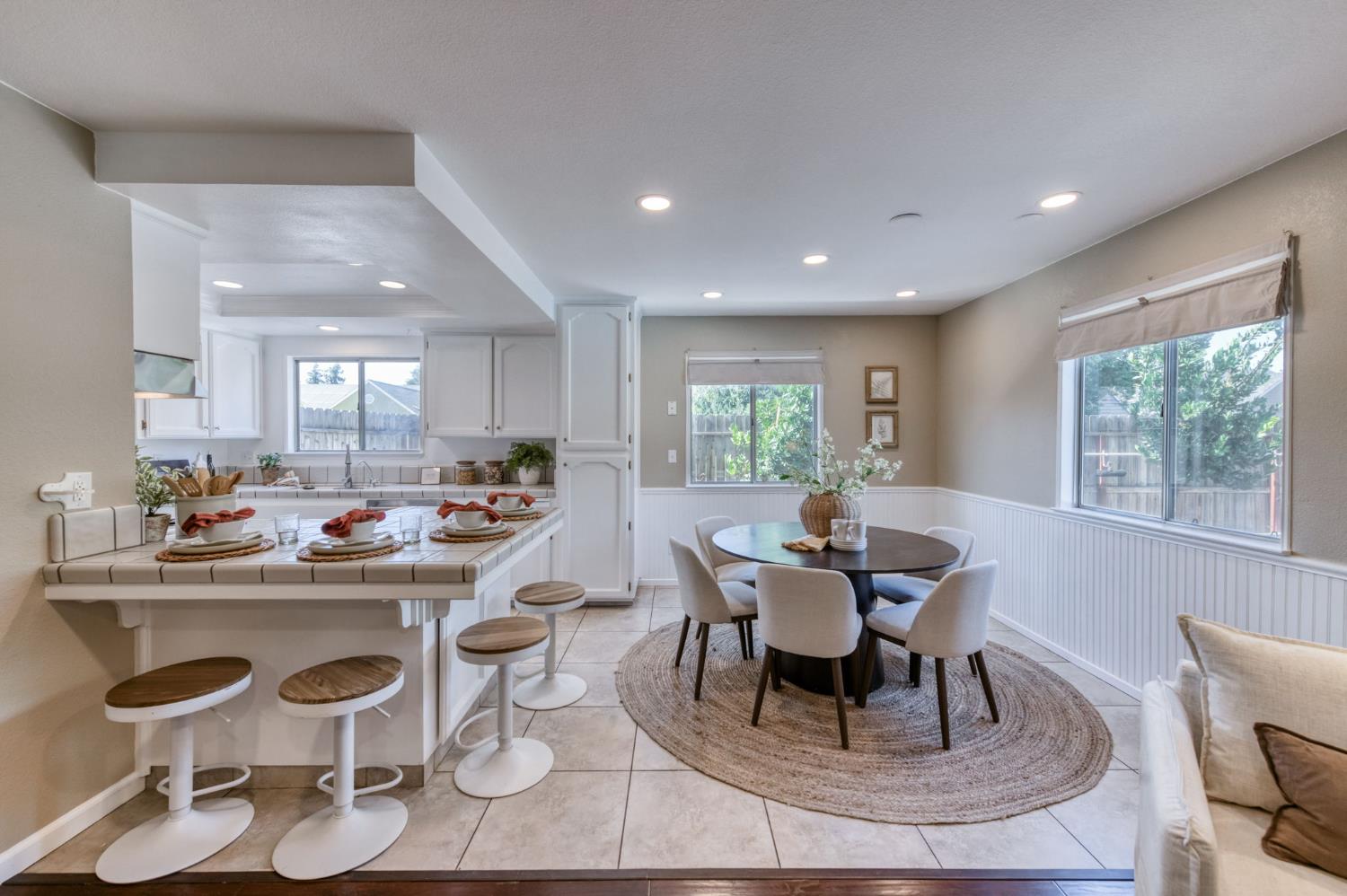 1061 N Adler Ave, Clovis, CA 93611