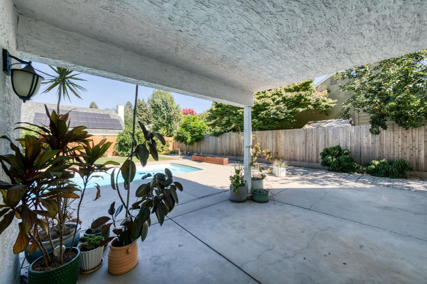 1061 N Adler Ave, Clovis, CA 93611