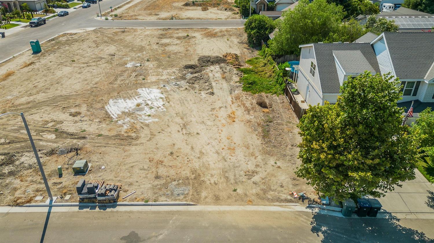 4247 S University St, Visalia, CA 93277