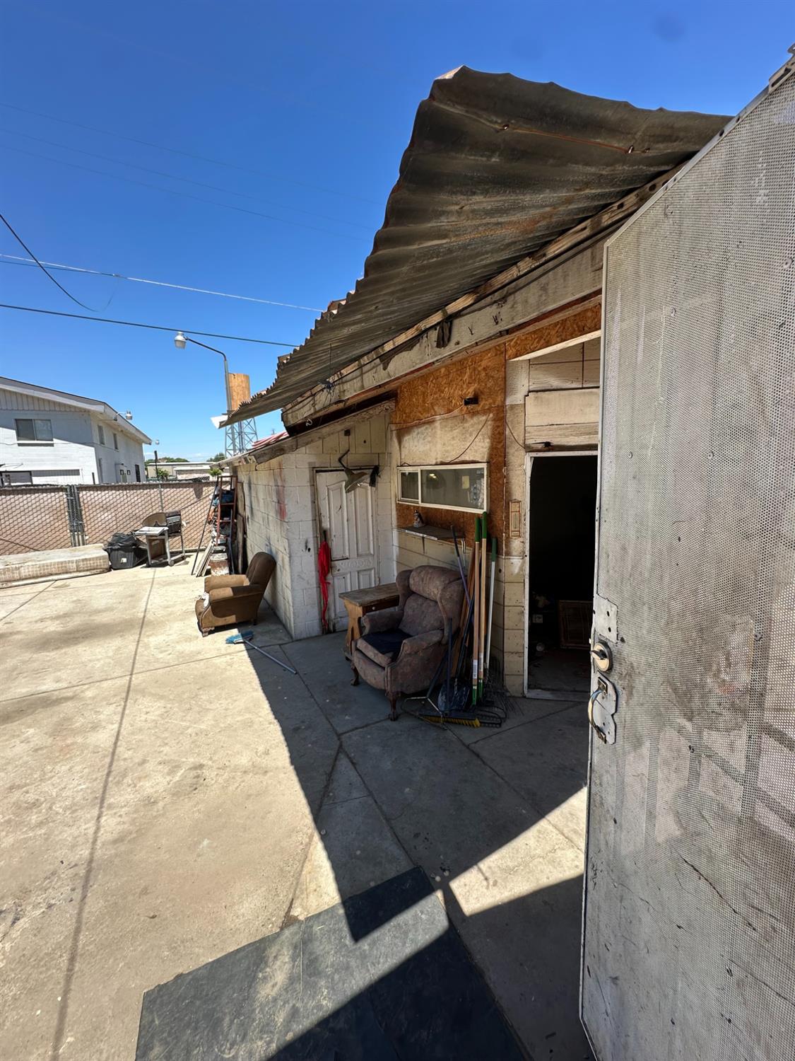 1734 Sylvia St, Selma, CA 93662