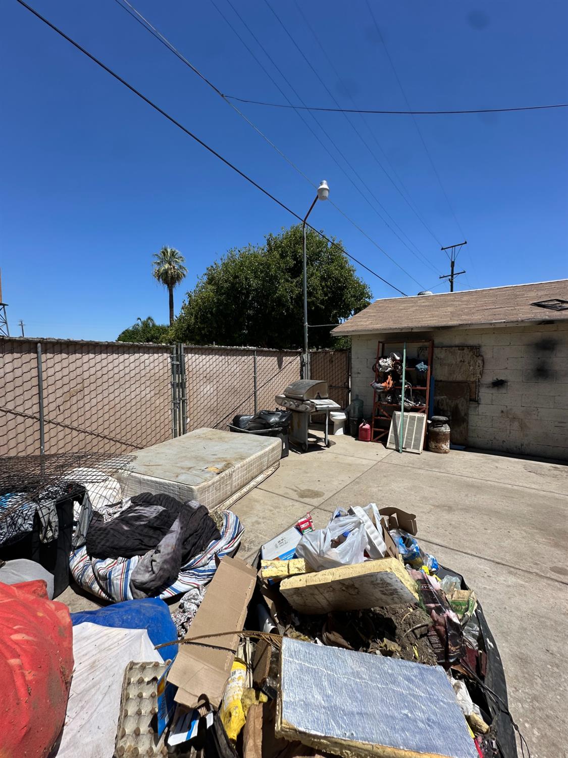 1734 Sylvia St, Selma, CA 93662
