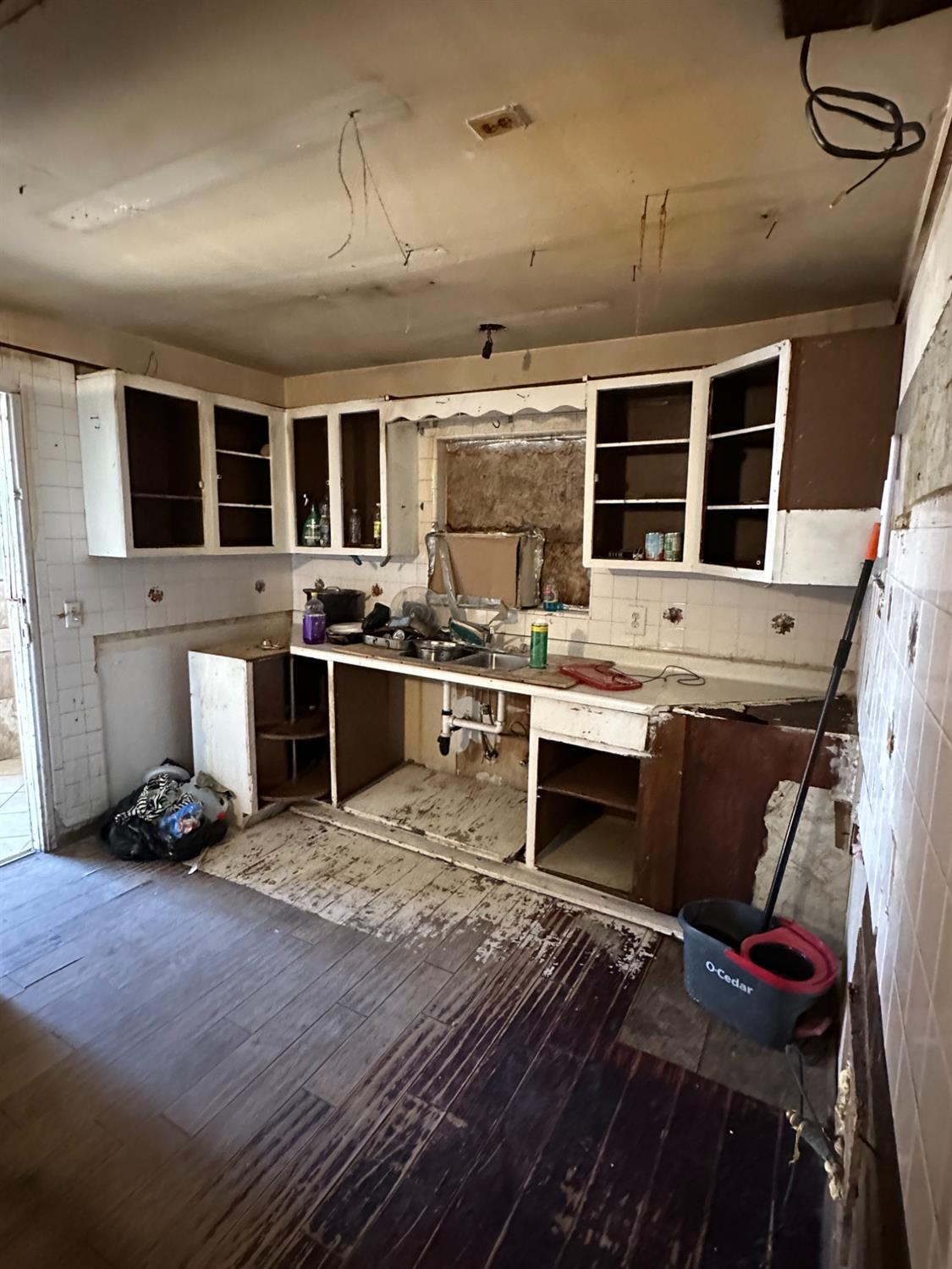 1734 Sylvia St, Selma, CA 93662
