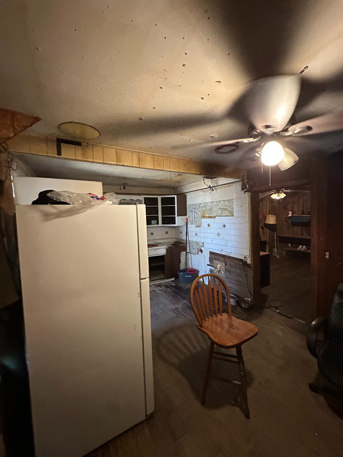 1734 Sylvia St, Selma, CA 93662