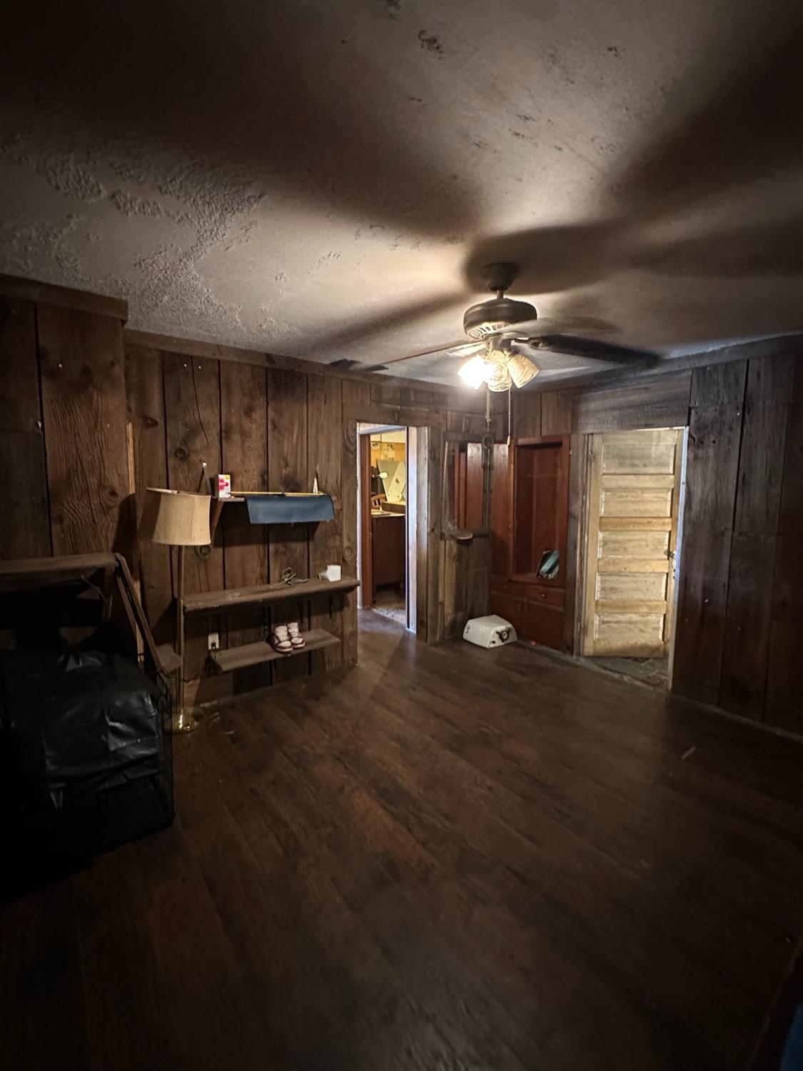 1734 Sylvia St, Selma, CA 93662