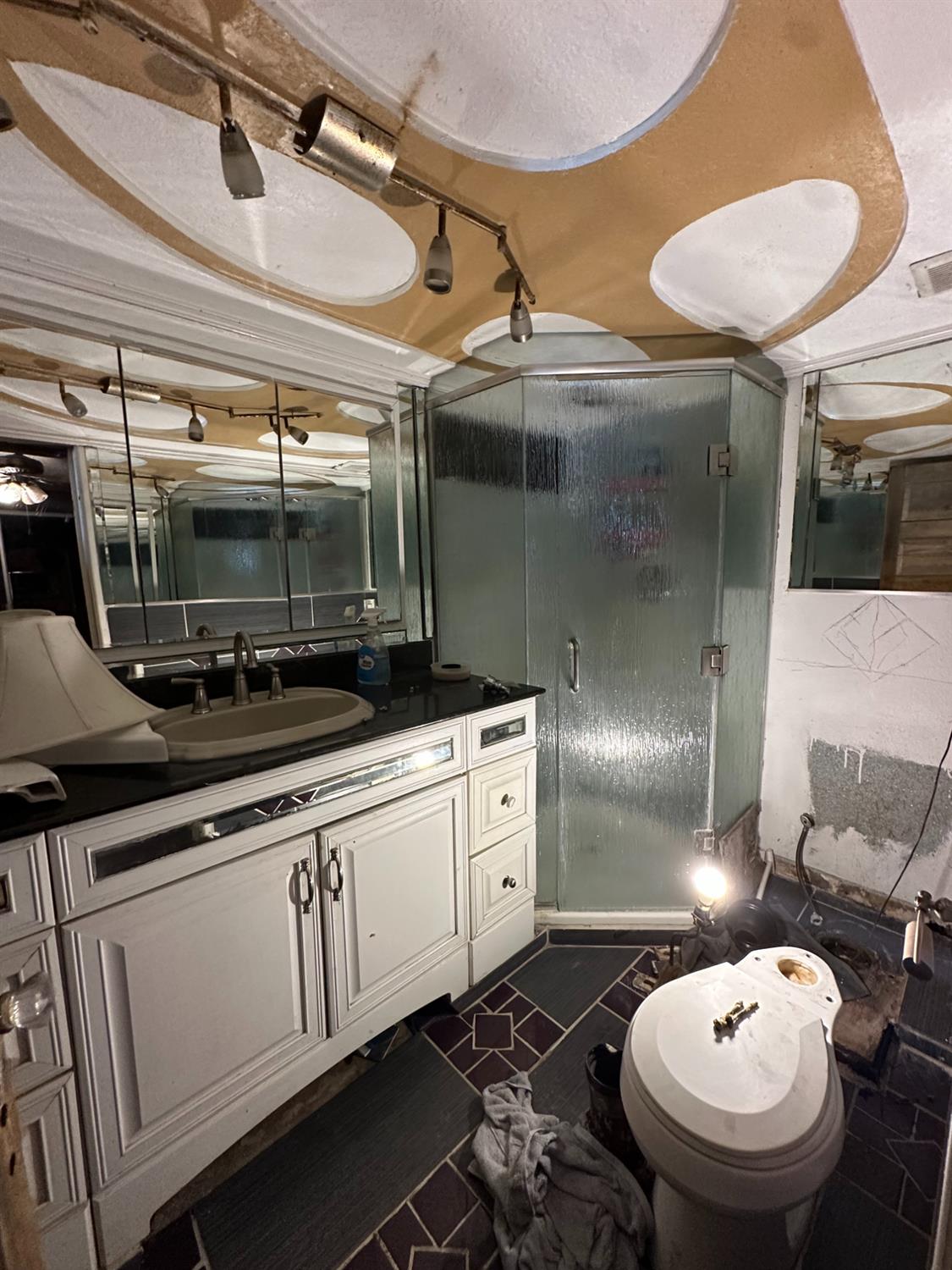 1734 Sylvia St, Selma, CA 93662