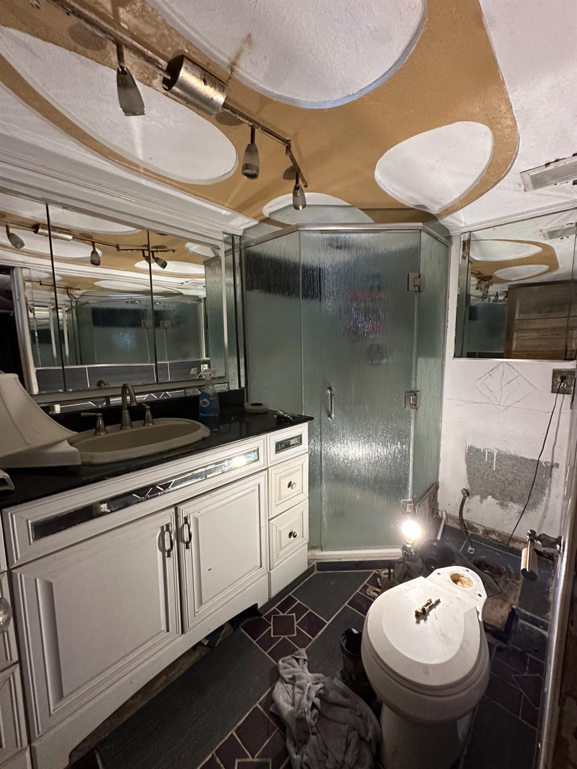 1734 Sylvia St, Selma, CA 93662