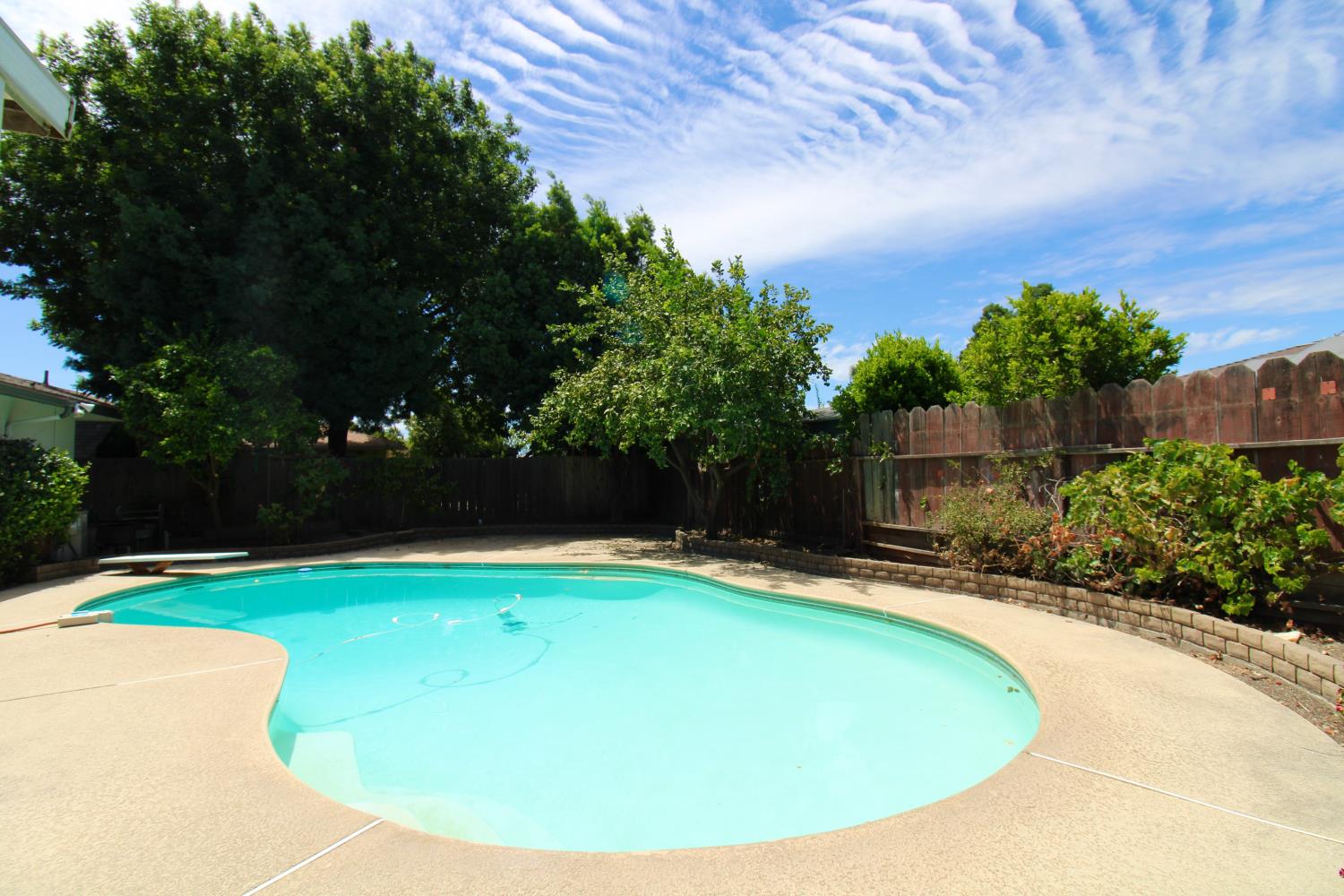 678 E Menlo Ave, Fresno, CA 93710