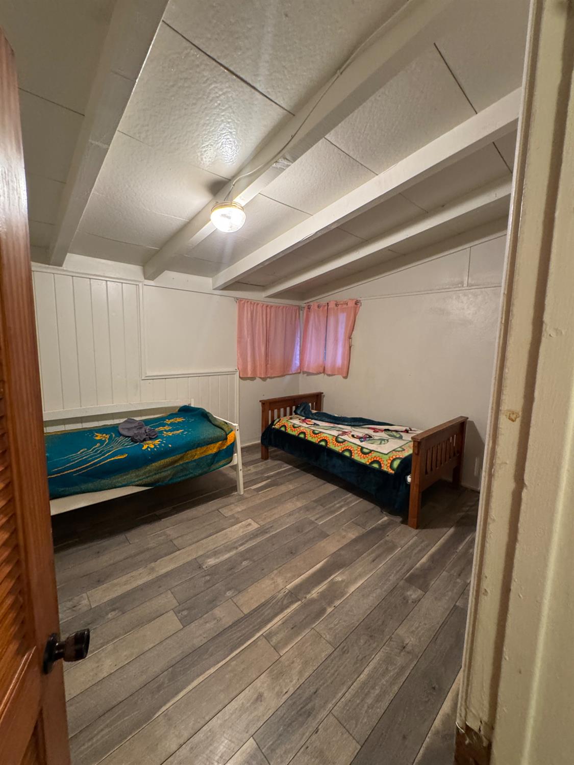 1123 E Garrett Ave, Fresno, CA 93706