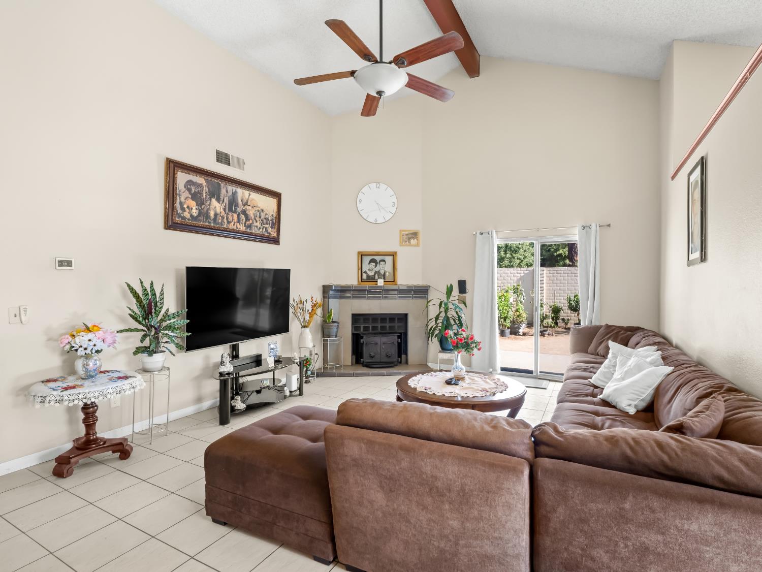 3669 W Terrace Ave, Fresno, CA 93722