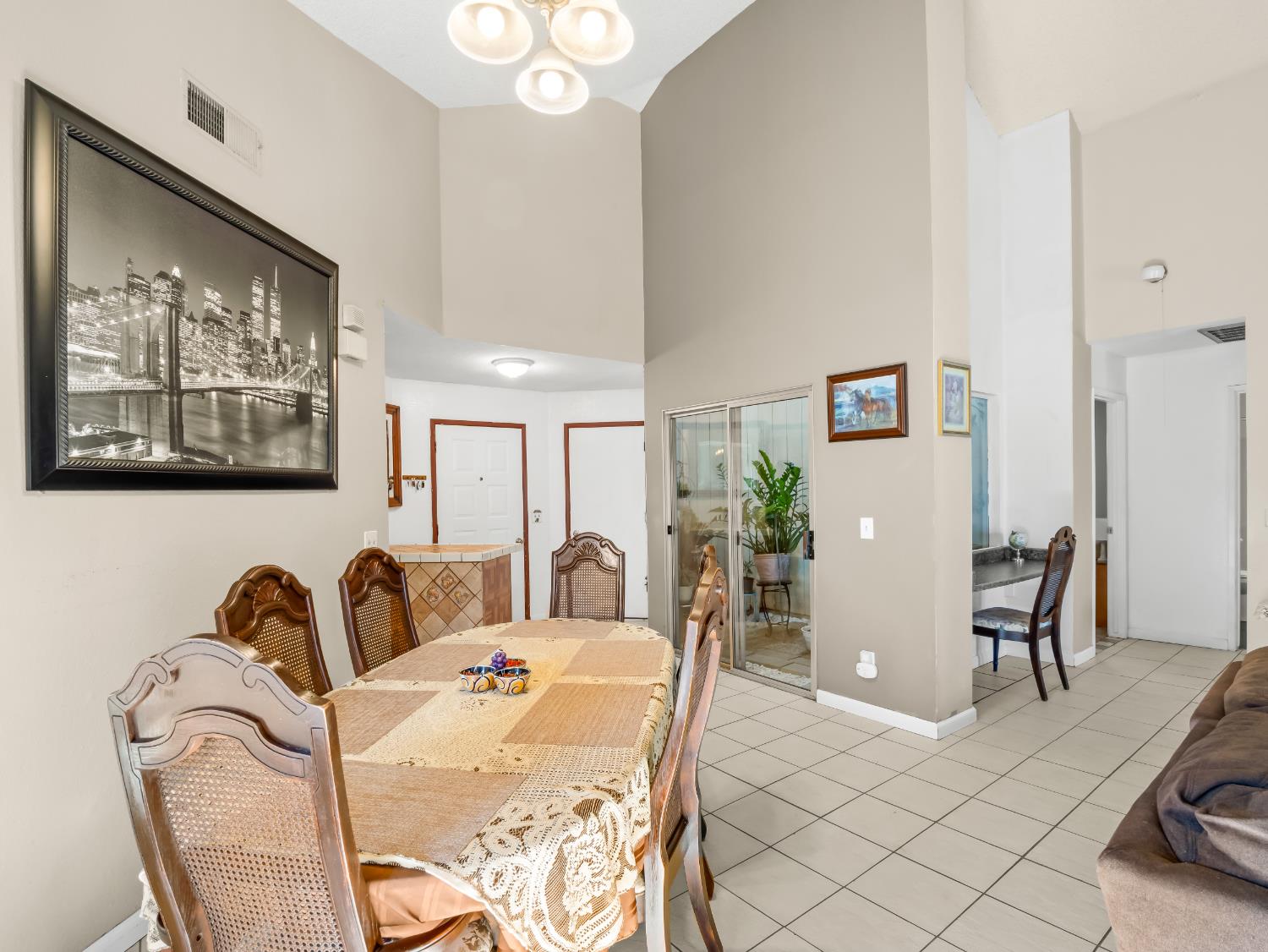 3669 W Terrace Ave, Fresno, CA 93722