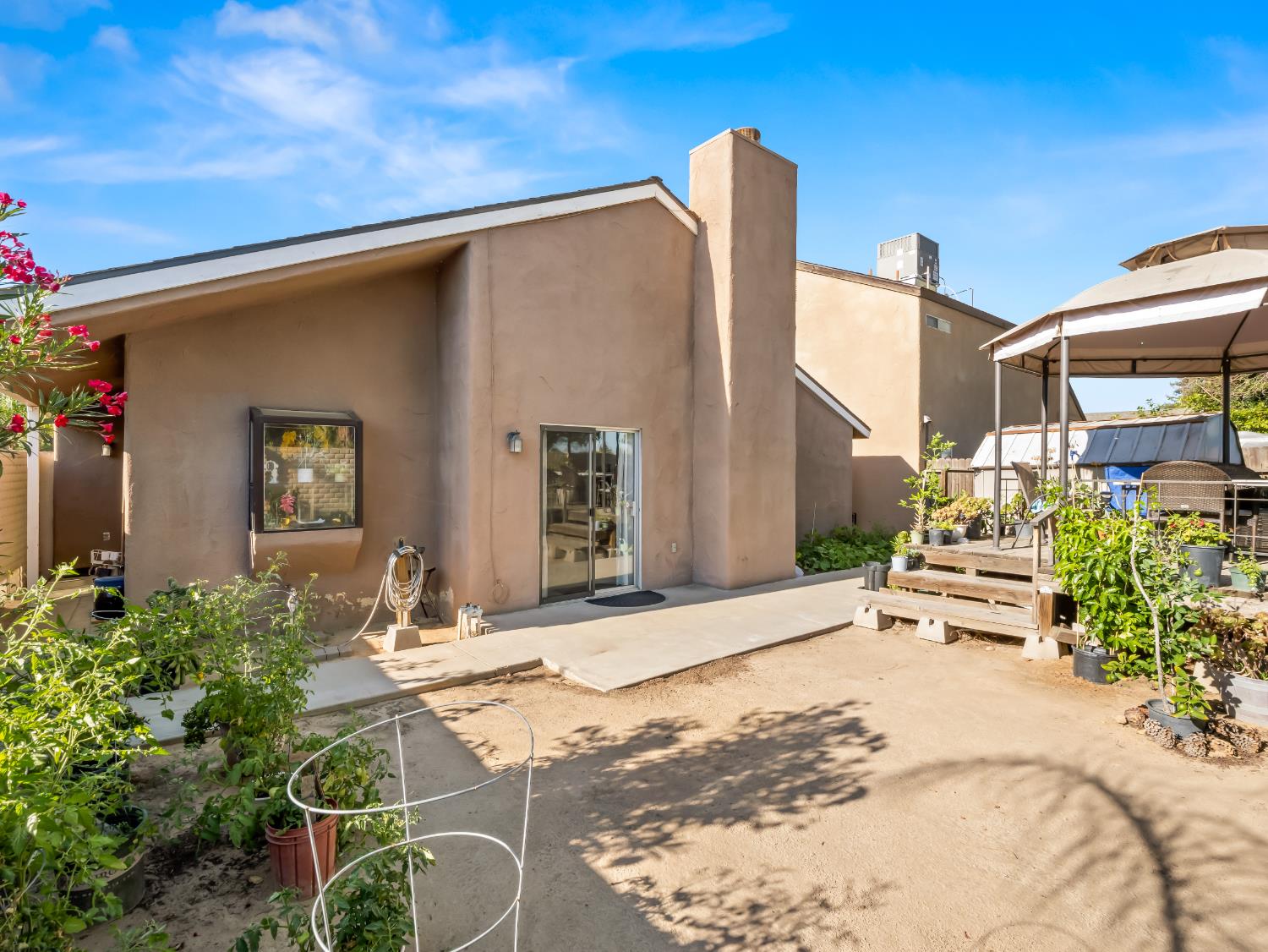 3669 W Terrace Ave, Fresno, CA 93722