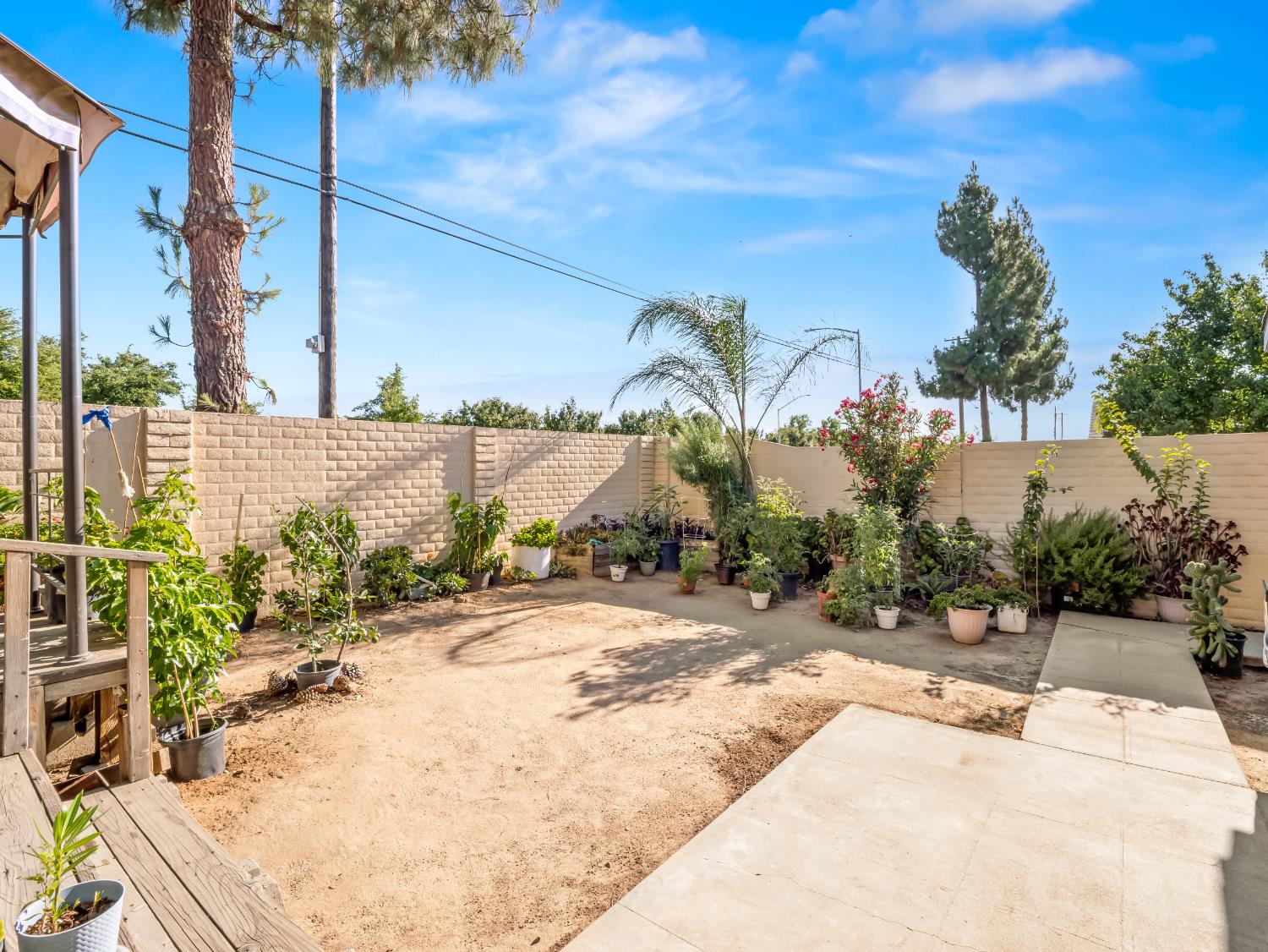 3669 W Terrace Ave, Fresno, CA 93722