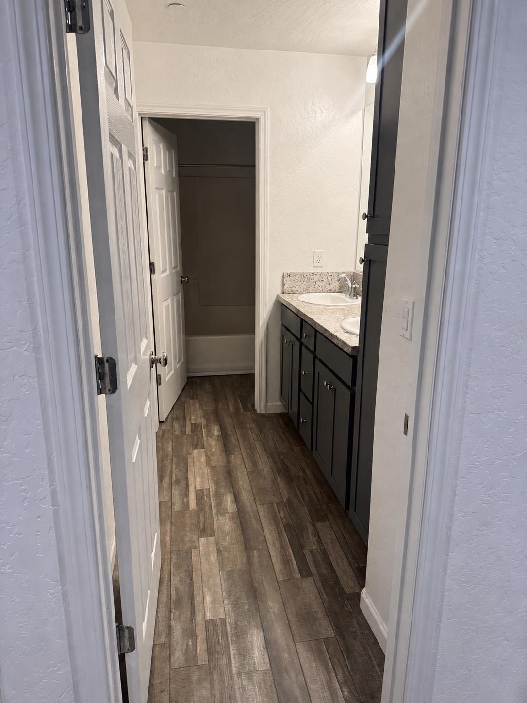 6622 E Berkeley Ave, Fresno, CA 93727