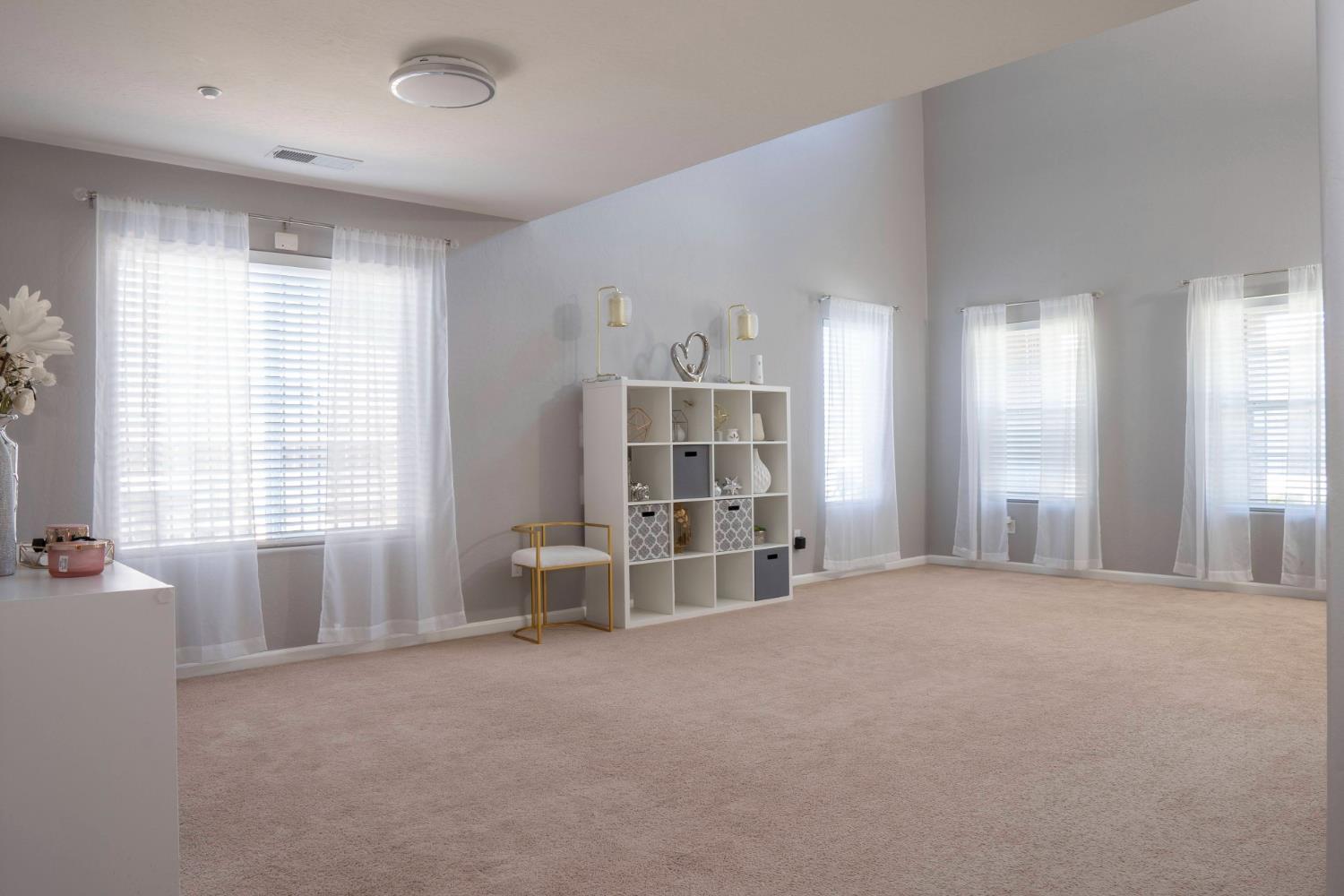 5837 E Platt Ave, Fresno, CA 93727