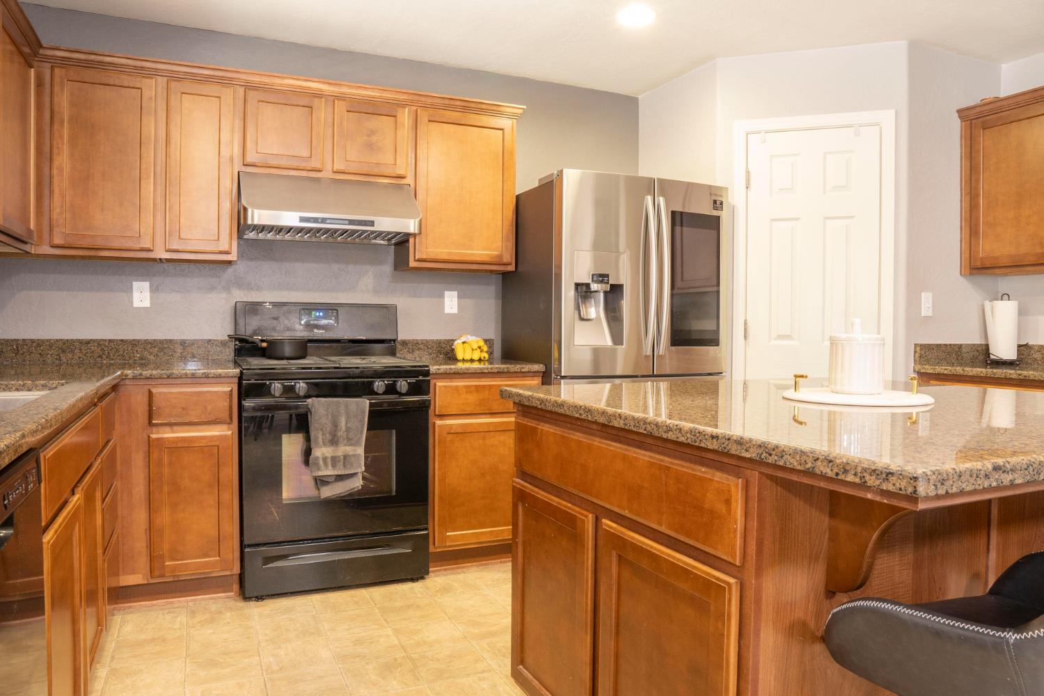 5837 E Platt Ave, Fresno, CA 93727