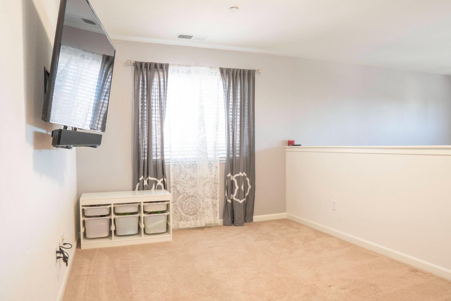 5837 E Platt Ave, Fresno, CA 93727