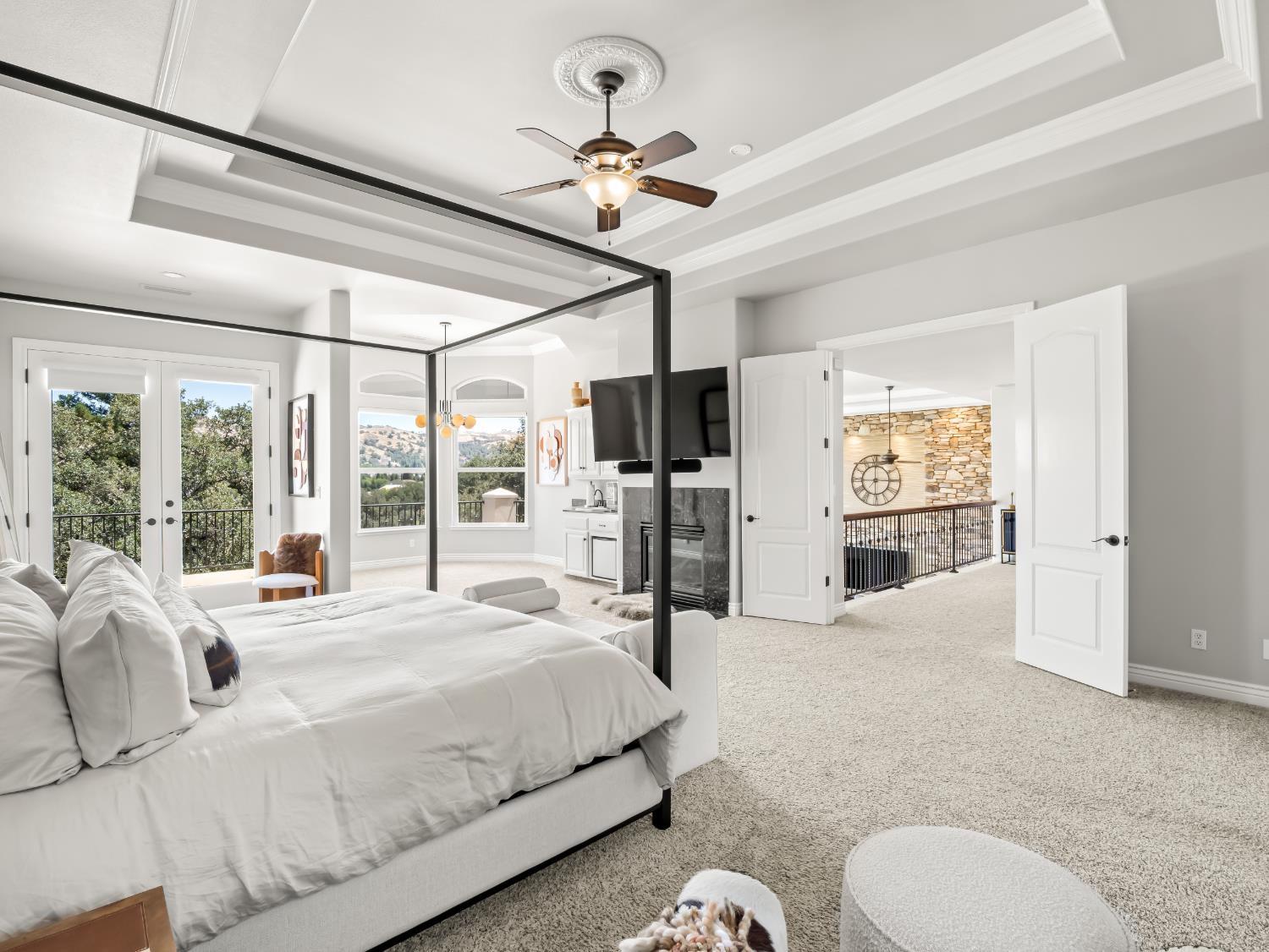 21998 Brighton Crest Dr, Friant, CA 93626