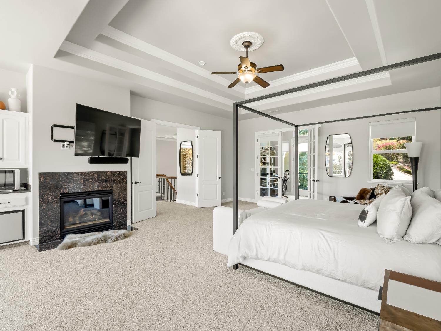 21998 Brighton Crest Dr, Friant, CA 93626