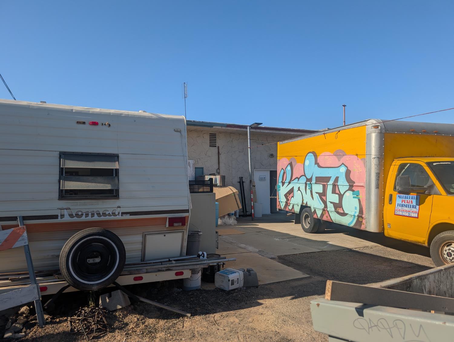 625 W Clinton Ave, Fresno, CA 93705