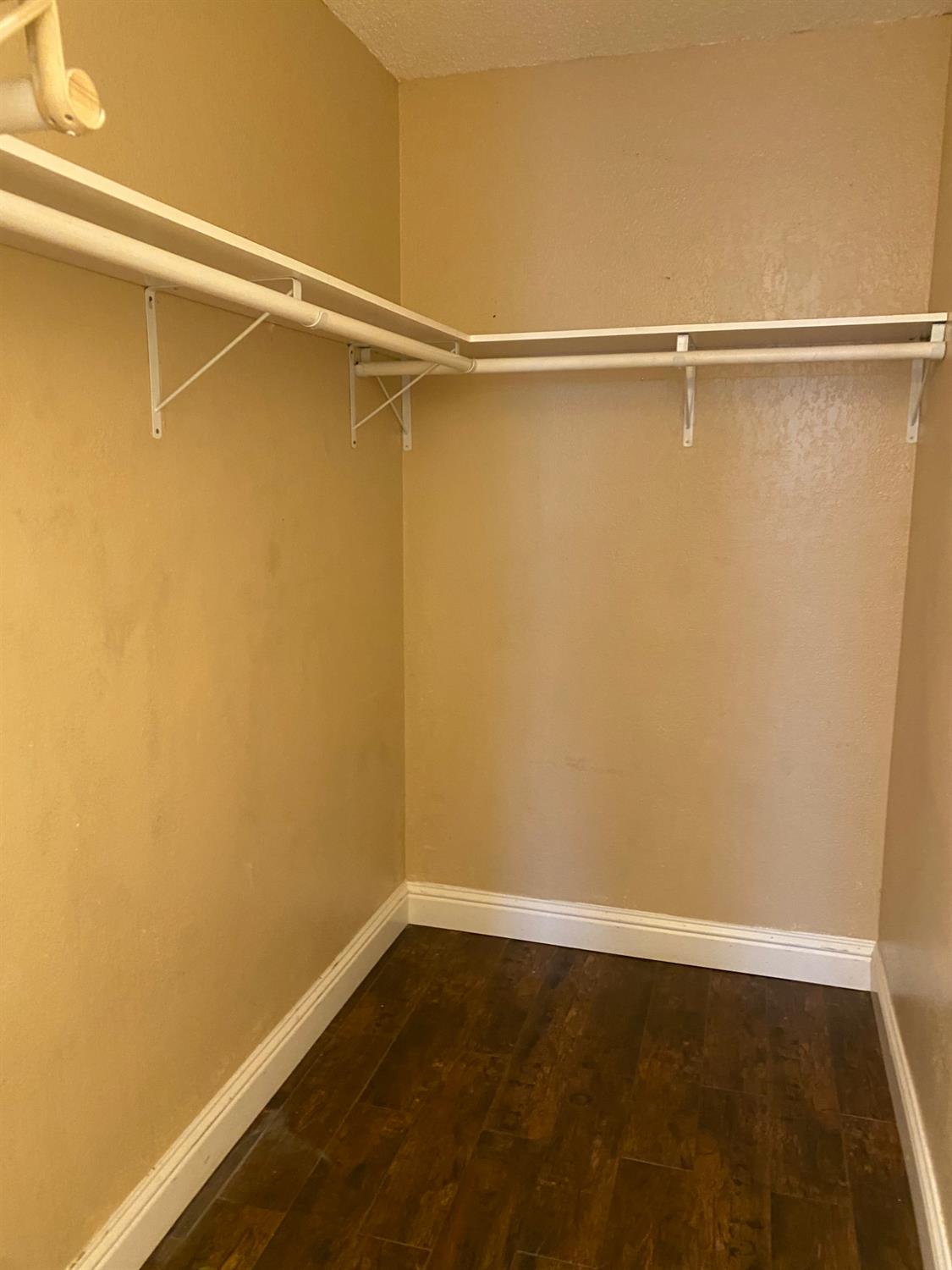 1027 W Dakota #119, Fresno, CA 93705
