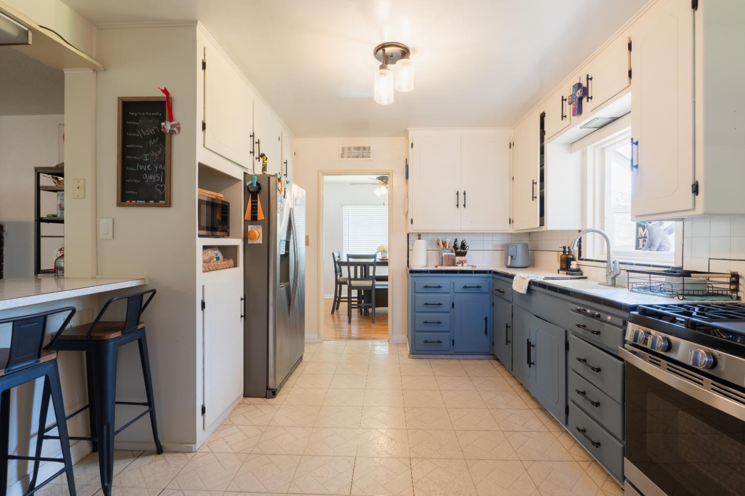 4535 N Delno Ave, Fresno, CA 93705
