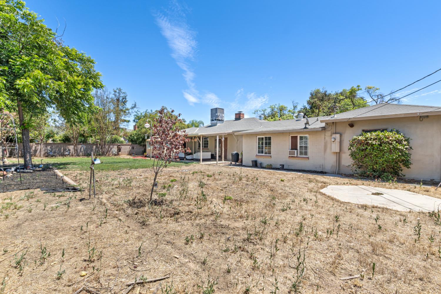 4535 N Delno Ave, Fresno, CA 93705