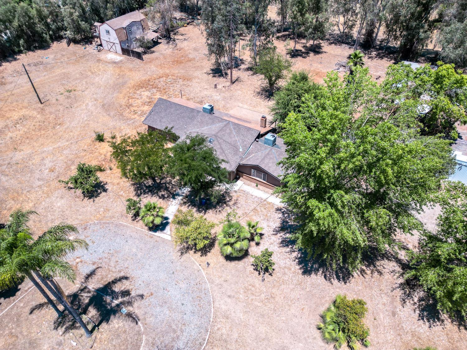 6073 W Clinton Ave, Fresno, CA 93722
