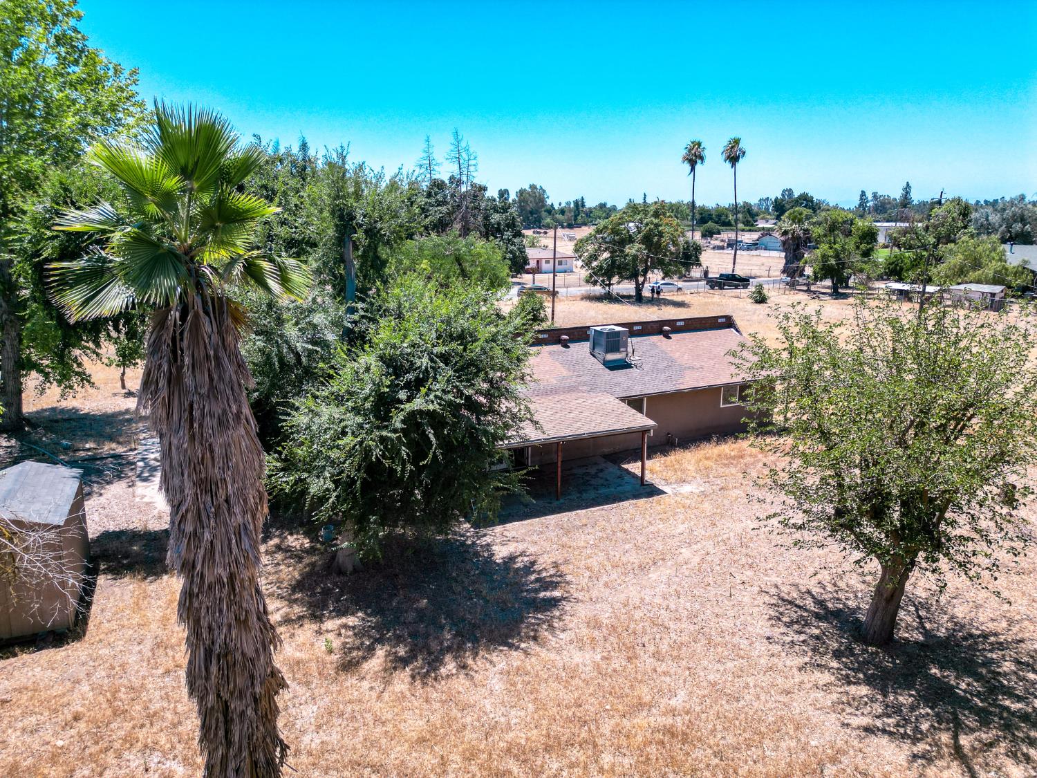 6073 W Clinton Ave, Fresno, CA 93722