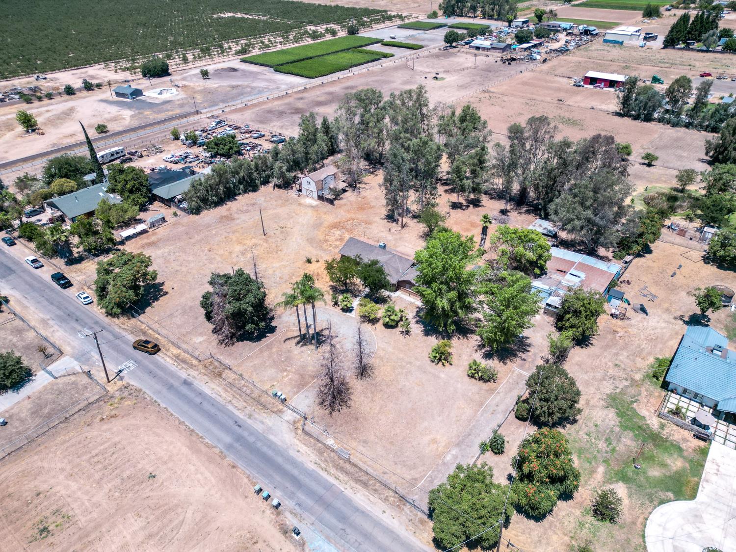 6073 W Clinton Ave, Fresno, CA 93722