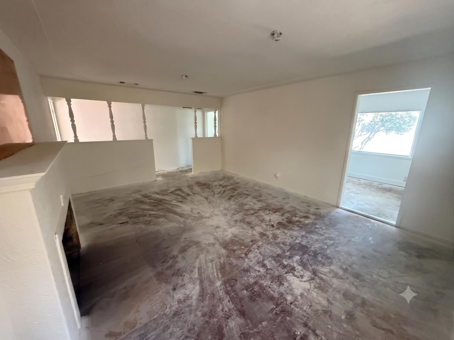 3974 Maywood Dr N, Fresno, CA 93703
