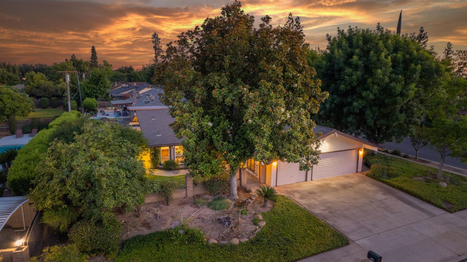 1611 W Mesa Ave, Fresno, CA 93711