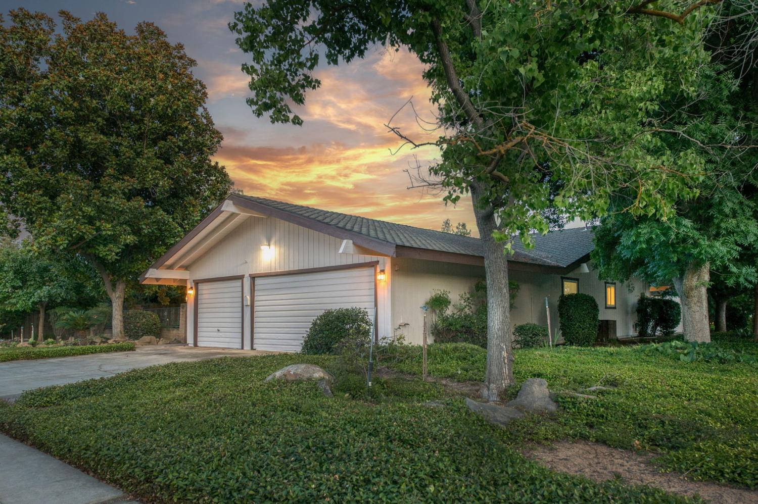 1611 W Mesa Ave, Fresno, CA 93711
