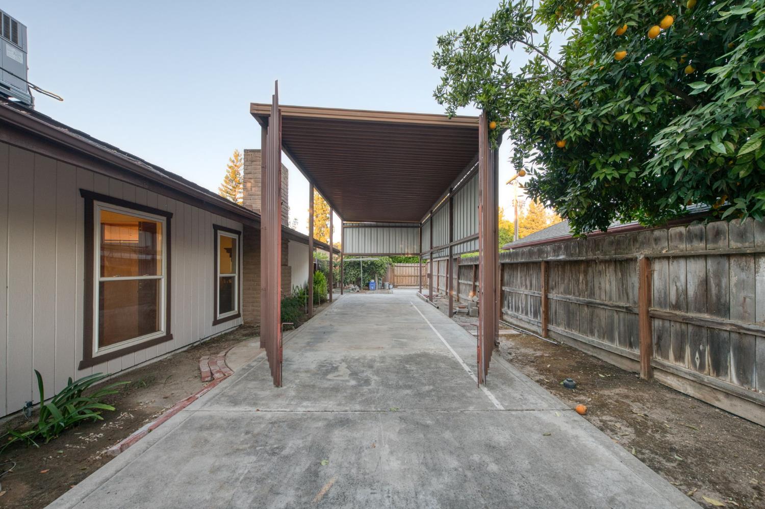 1611 W Mesa Ave, Fresno, CA 93711