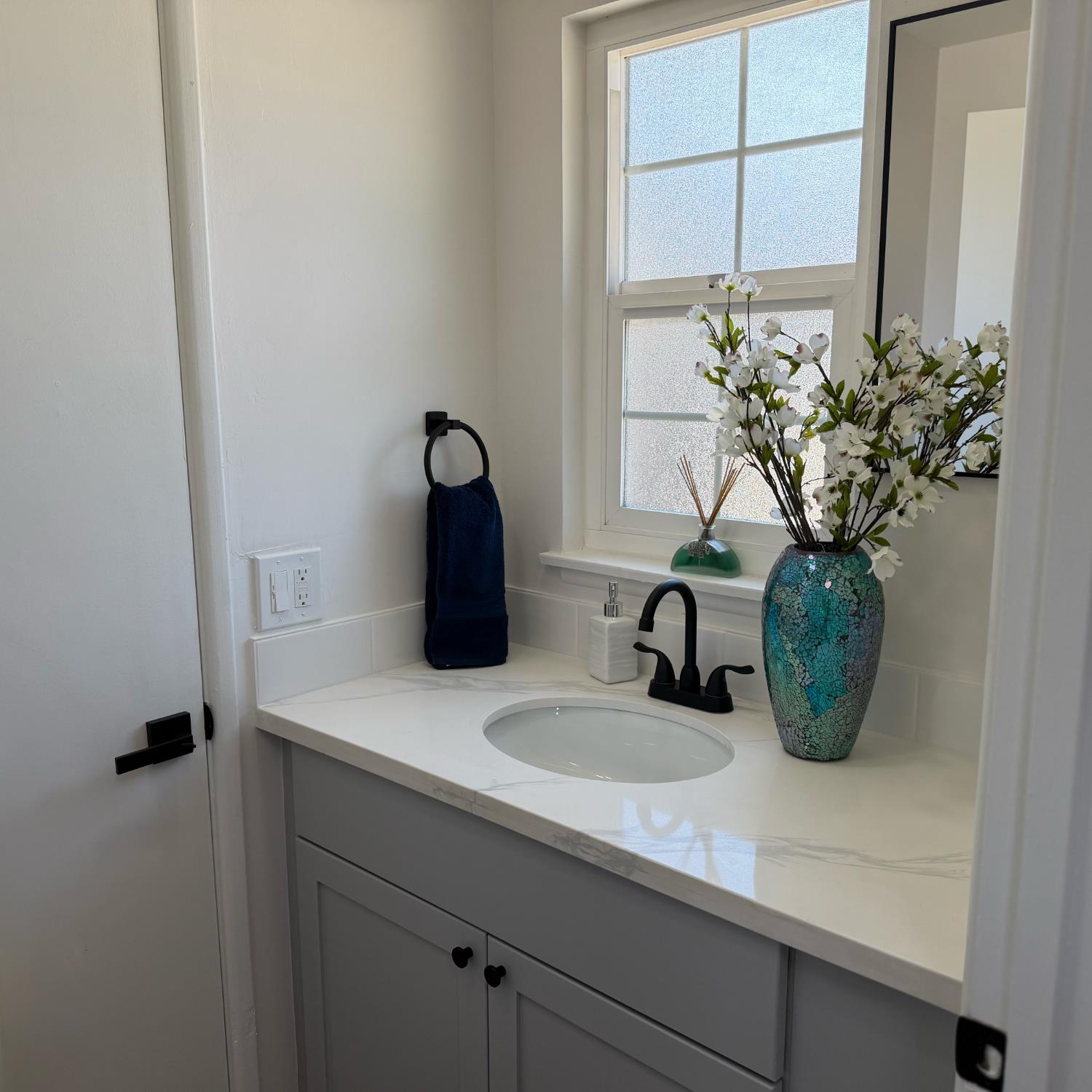 1830 W 5Th St, Madera, CA 93637